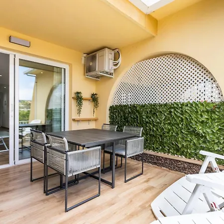 Home2book Stylish Fanabe, Bbq Terrace & Pool