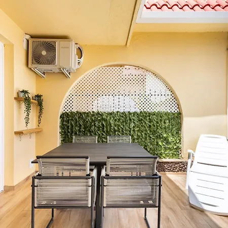 Home2book Stylish Fanabe, Bbq Terrace & Pool 公寓 *